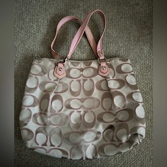 Coach Poppy Secret Admirer Signature Shoulder Bag With Pink Accents K1082-16289 - Picture 4 of 9
